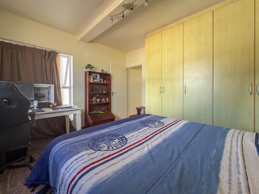 3 Bedroom Property for Sale in Country Club Western Cape